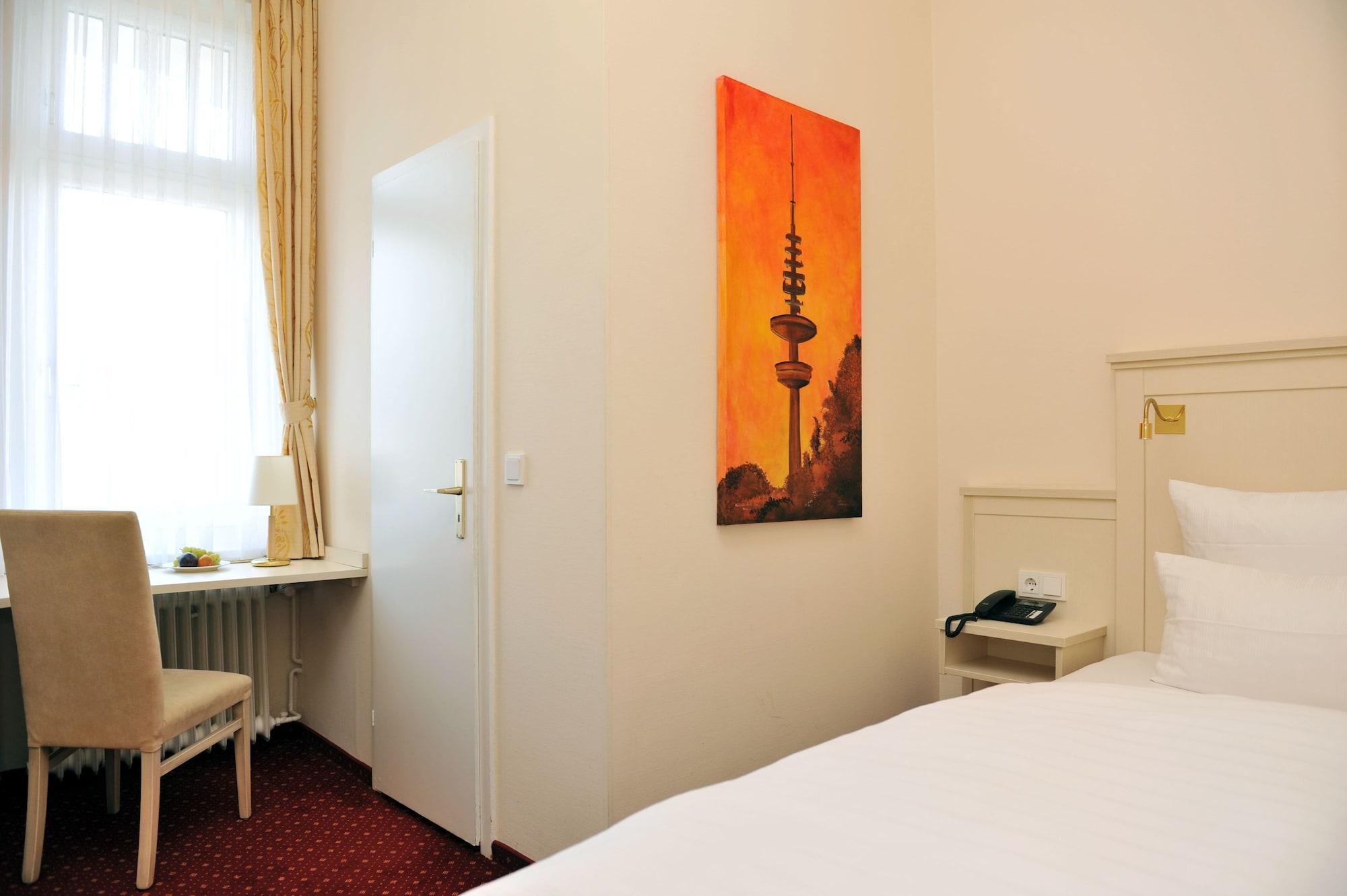 Hotel Fuerst Bismarck Хамбург Екстериор снимка