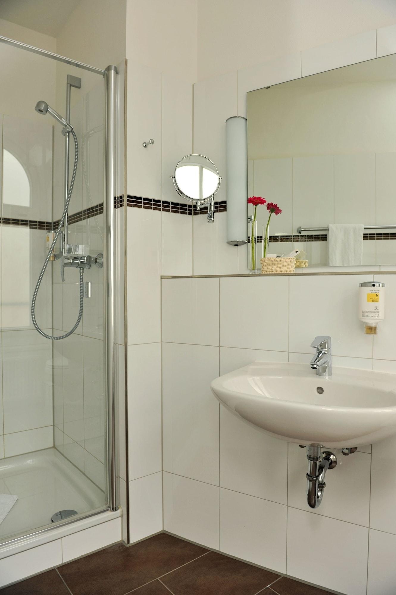 Hotel Fuerst Bismarck Хамбург Стая снимка