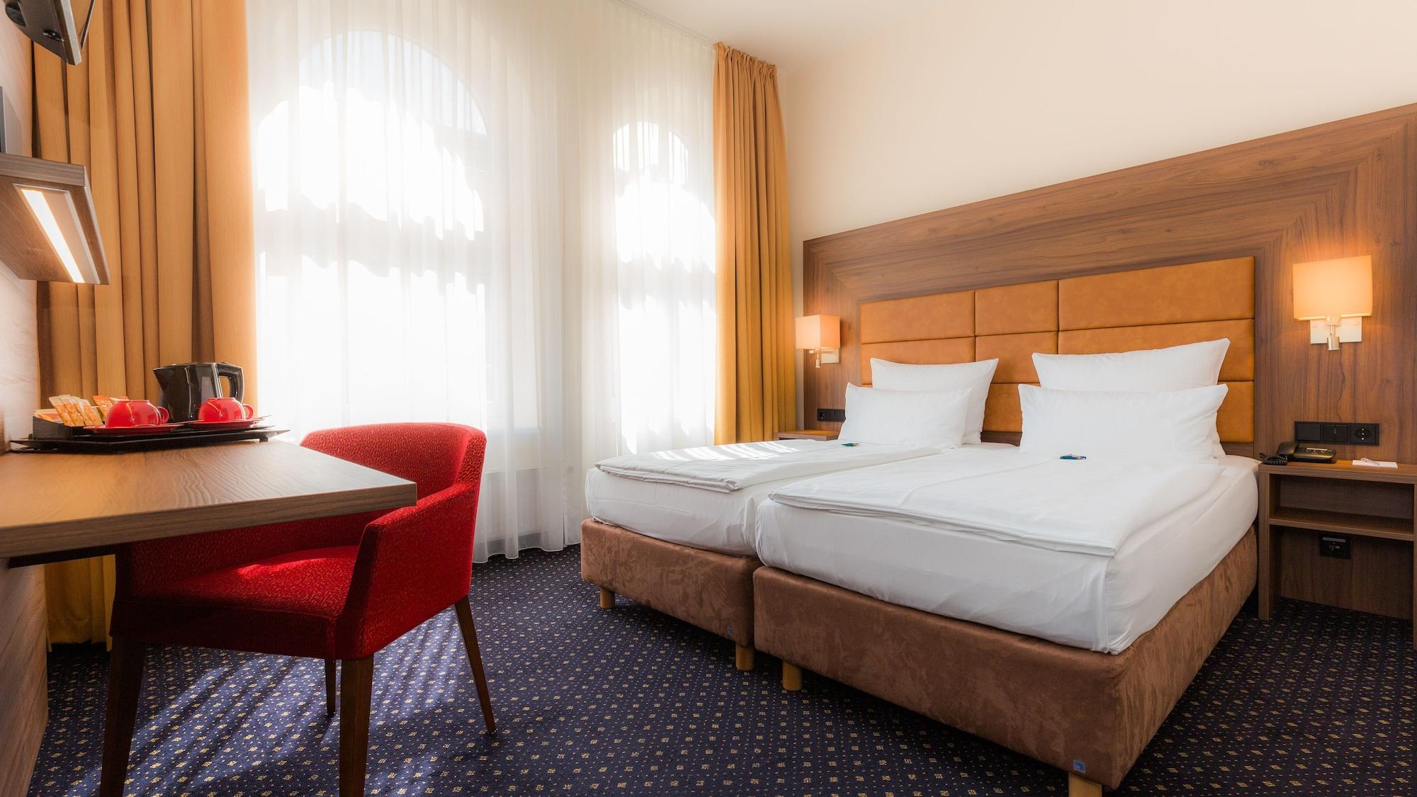 Hotel Fuerst Bismarck Хамбург Екстериор снимка