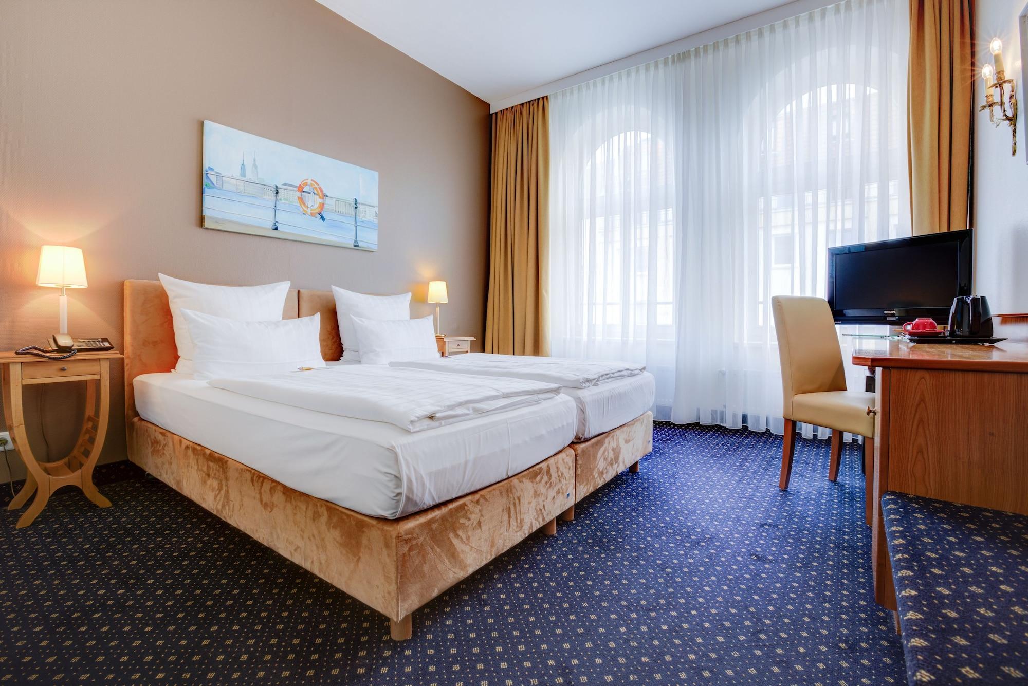 Hotel Fuerst Bismarck Хамбург Екстериор снимка