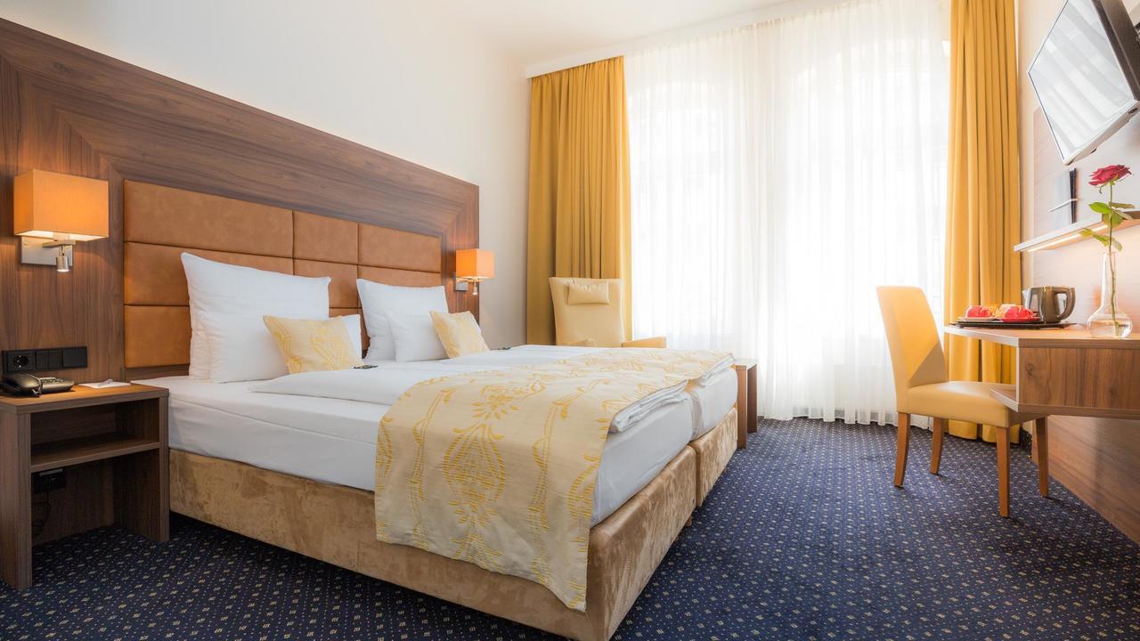 Hotel Fuerst Bismarck Хамбург Екстериор снимка